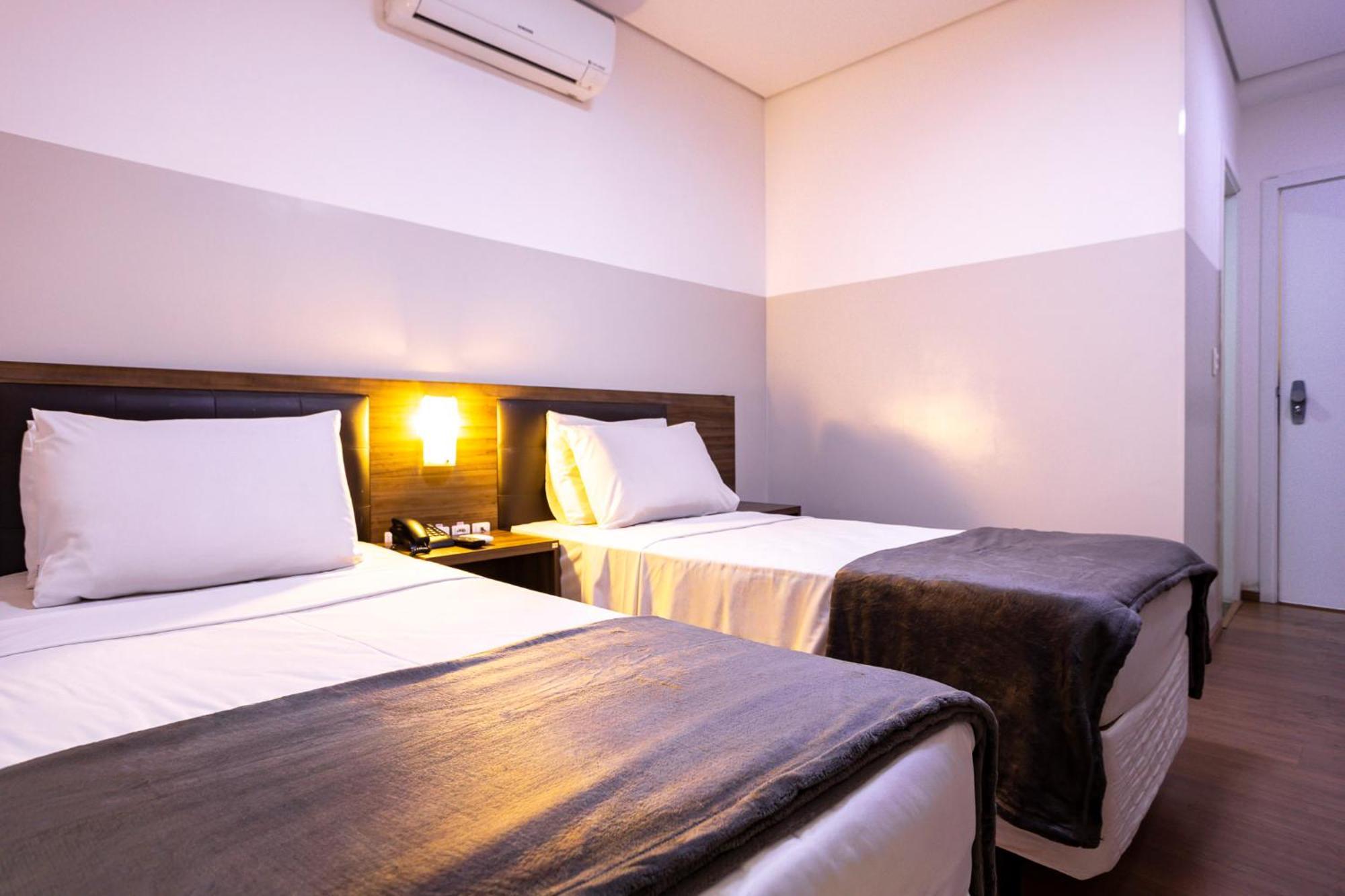 Travel Inn Express Hotels Bras — Foto’s 3